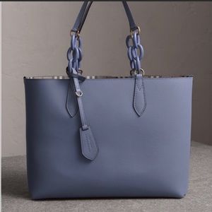 BURBERRY REVERSIBLE TOTE WITH RESIN CHAIN HANDLES